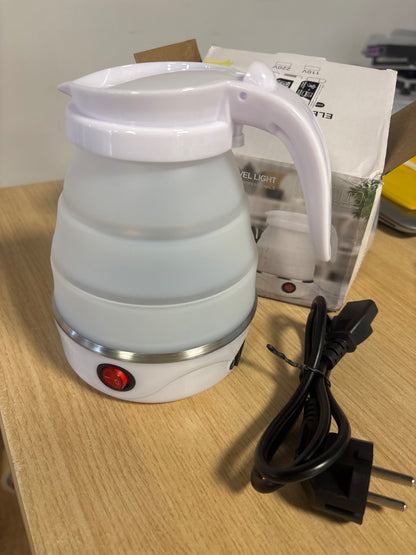 261794 - LOMUG ibrik elektrik silikoni i palosshëm, 600 ml, i vogël dhe portativ, për kamping dhe udhëtime, me 2 gota të palosshme – ngjyrë e bardhë.