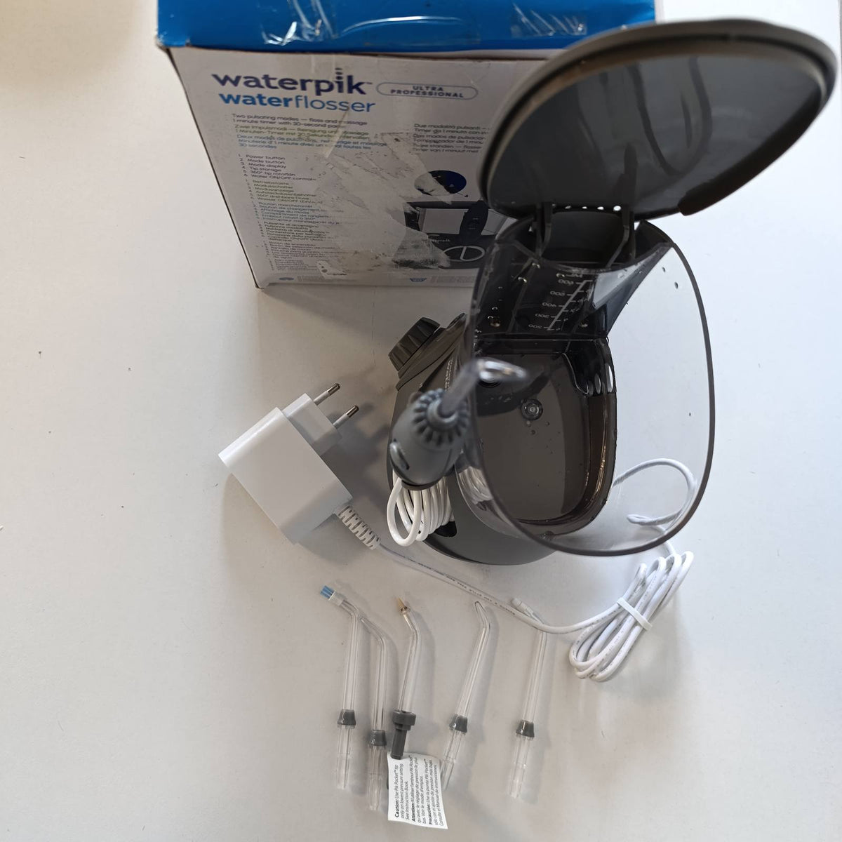 315355 - Pastrues Uji Ultra Profesional, Spërkatës Dentar me 7 Gryka dhe 10 Nivele Presioni, Gri (WP-667EU)