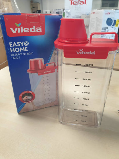 293679 - VILEDA Kutia e detergjentit 2300ml e kuqe - Kuti për ruajtjen e pluhurit larës dhe detergjentit të lëngshëm - Përfshin gotë matëse