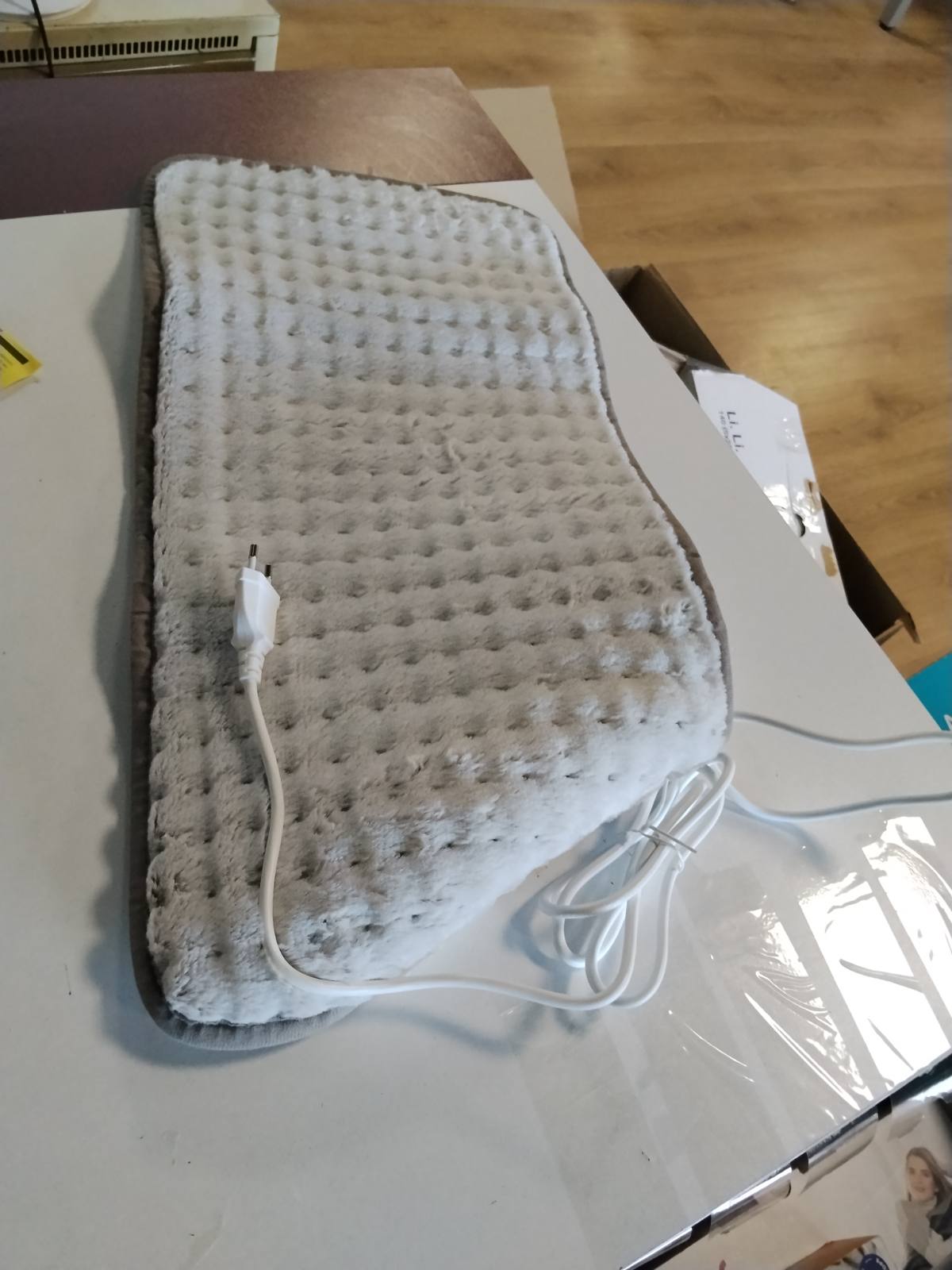316105 - BEURER Jastëk ngrohës HK 123 XXL Nordic, 60 x 30 cm, 3 cilësime temperature, fikje automatike, i larë në lavatriçe, lesh artificial