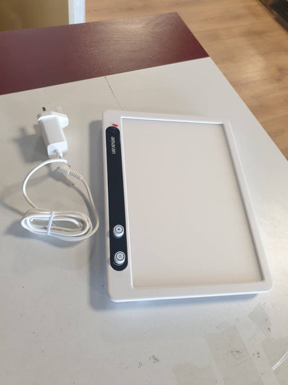 276082 - Dritë çelësash dyngjyrëshe amaran Verge për tavolinën, panel LED me skaje të buta 2700K–6500K, CRI 96, kontroll i përparmë dhe furnizim me energji USB-C, ideal për transmetim, thirrje video dhe krijim përmbajtjeje - E bardhë