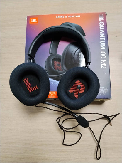 295826 - JBL Quantum 100M2 Kufje për Lojëra me Tel, prizë 3.5 mm, mikrofon të shkëputshëm, të zeza