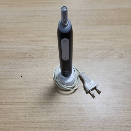 307139 - ORAL-B Furçë dhëmbësh elektrike iO Series 3, e zezë