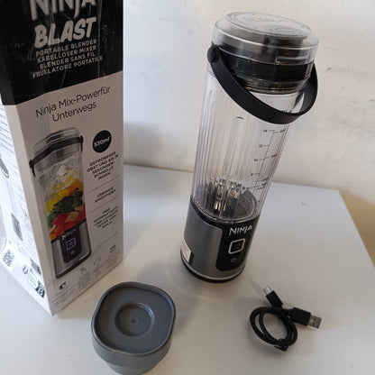 288311 - NINJA Blast Blender dhe Përgatitës Smoothie-sh, Filxhan 530ml me kapak të papërshkueshëm nga rrjedhja, pa kabllo dhe i rikarikueshëm, thërrmon akullin dhe frutat e ngrira, i Zi, BC151EUBK