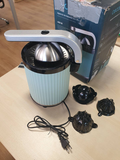288342 - CECOTEC Shtrydhëse Elektrike Agrumesh Xqueeze RetroJuice 600 Green, 600W, me Krah për Portokaj dhe Fruta Agrume, Filtër Çelik Inoks, Kon Plastik, Levë Nxjerrjeje Tuli, Kundër Pikimit