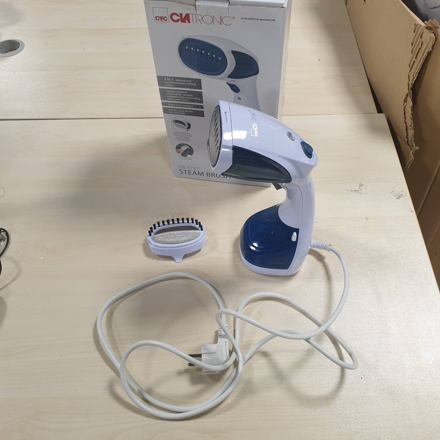 288415 - CLATRONIC Hekur me avull, gati për t’u përdorur në 10 sekonda, kabllo 1.8 m, DB 3717