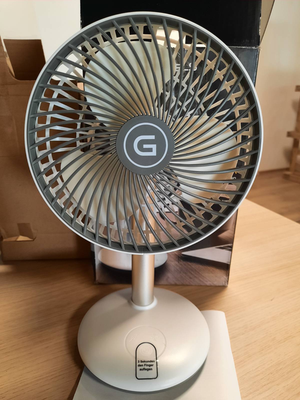 288432 - GUTFELS VENTI 3010 R Ventilator tavoline, 15 cm Ø, ventilator USB me bateri 4,000 mAh, kontroll me prekje, 4 shpejtësi