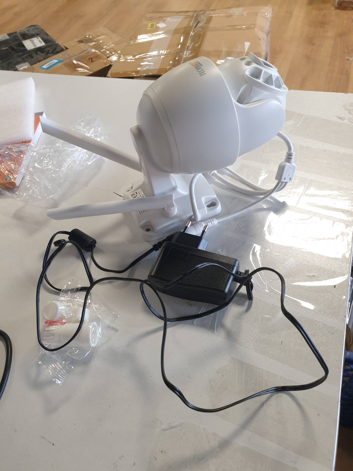 288714 - Technaxx Kamera Mbikëqyrjeje e Jashtme FullHD IP66, Detektor Lëvizjeje deri në 15 m, Rezolucion Videoje FullHD, Shikim Natën me IR, Kënd Rrotullimi 355° dhe 90°, Kamerë PT Dome 3MP WiFi TX-192