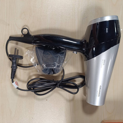 302234 - GRUNDIG HD 6080 B Tharëse flokësh, 2200 W, me difuzor, 3 cilësime temperature, 2 cilësime rrjedhjeje ajri, ngjyrë e zezë/argjendtë