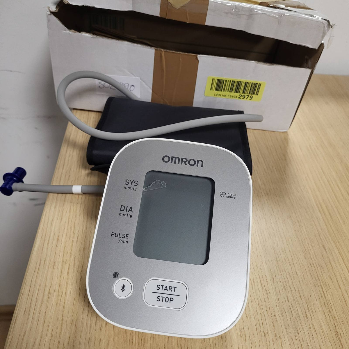 302890 - OMRON Monitor tensioni gjaku X2 Smart+, i validuar klinikisht, me aplikacion dhe Bluetooth, manshetë universale 22-42 cm