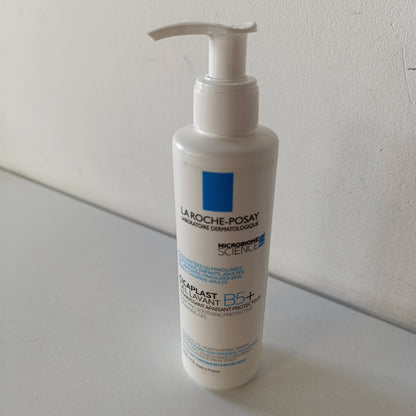 321639 - LA ROCHE-POSAY Cicaplast Lavant B5, xhel pastrues me shkumë, 200 ml, për trupin, fytyrën, duart dhe zonat intime, qetësues dhe hidratues