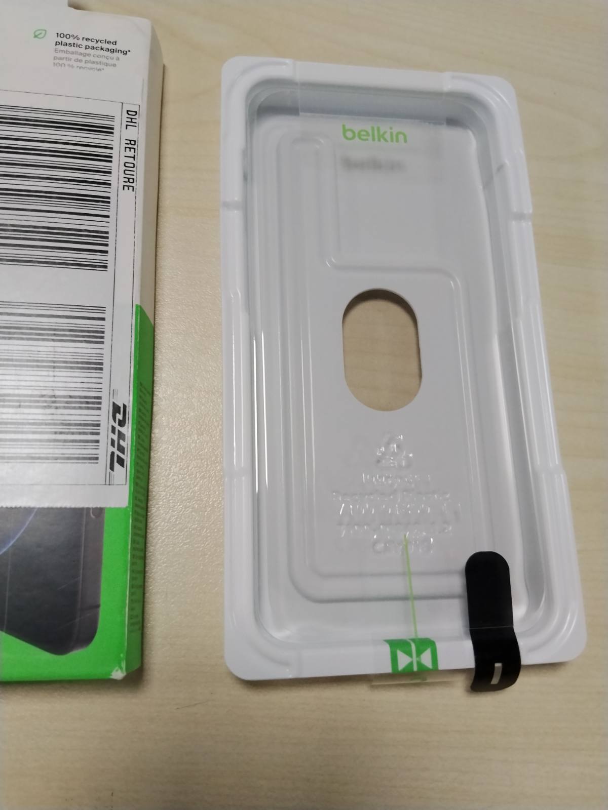 310158 - BELKIN Mbrojtës ekrani ScreenForce UltraGlass 2 për iPhone 16 Pro Max, xham i hollë rezistent ndaj gërvishtjeve, fortësi 9H, me tabaka pozicionimi për aplikim pa flluska