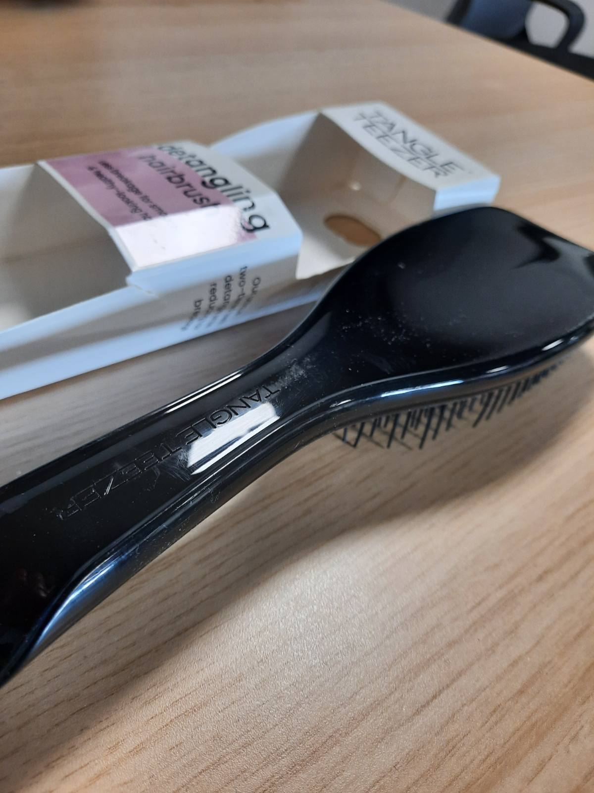 297507 - TANGLE TEEZER Furçë flokësh Ultimate Detangler, për flokë të lagur dhe të thatë, e zezë