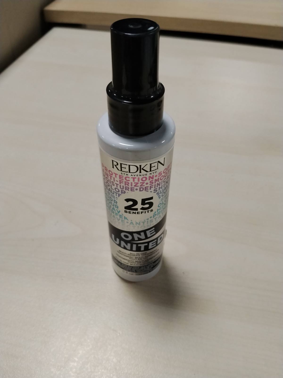 297076 - REDKEN Sprej mrekullie pa shpëlarje 25-në-1, 150 ml, përfitime të shumëfishta, vegan, për të gjitha llojat e flokëve