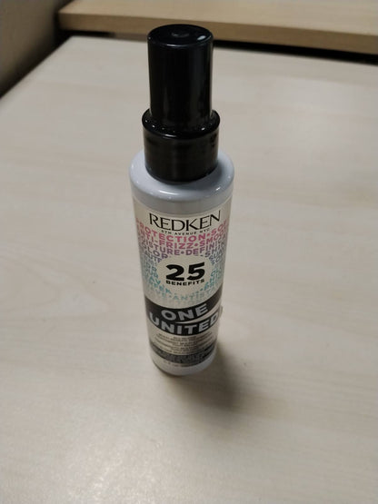297076 - REDKEN Sprej mrekullie pa shpëlarje 25-në-1, 150 ml, përfitime të shumëfishta, vegan, për të gjitha llojat e flokëve