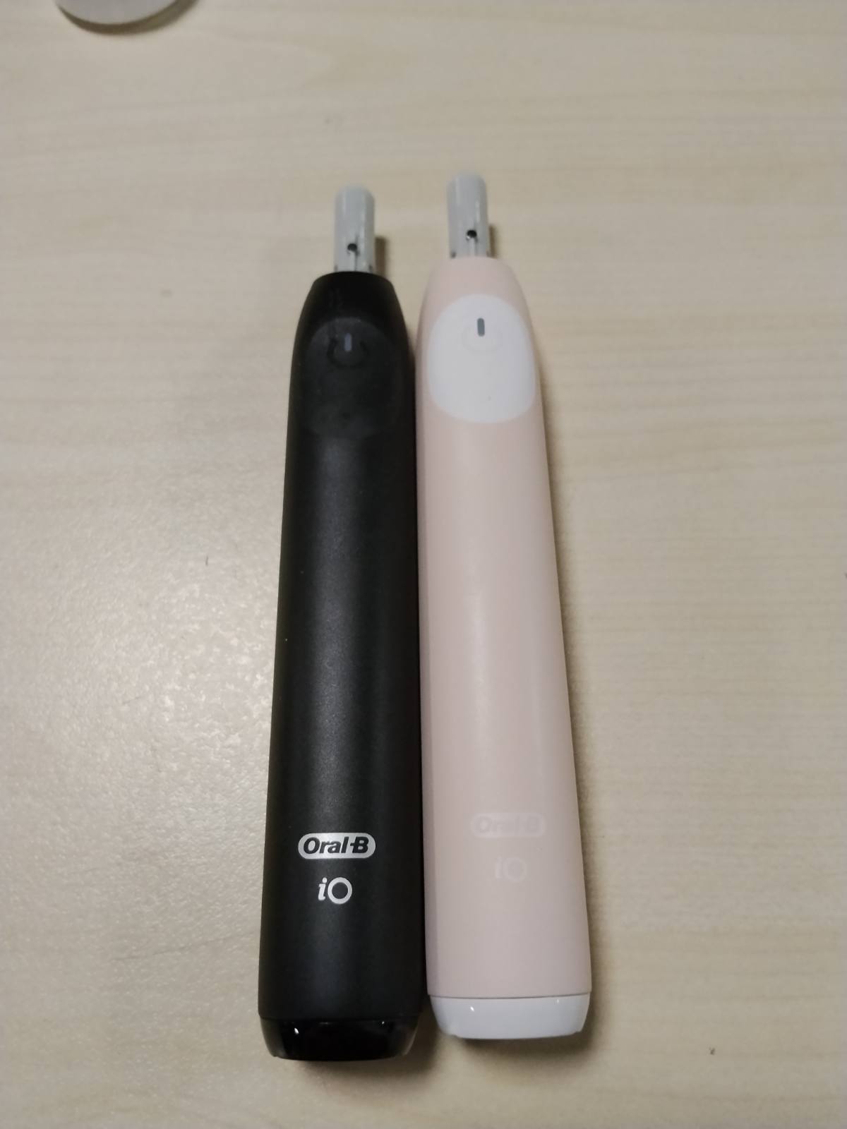 296547 - ORAL-B iO Seria 2 - Furçë dhëmbësh elektrike, përfshirë 2 koka furçe, Çantë udhëtimi — 3 mënyra pastrimi për kujdesin oral, E testuar mirë (2.2) nga STIFTUNG WARENTEST, e zezë, rozë