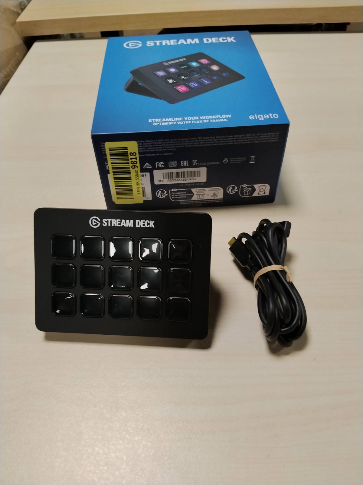 305086 - ELGATO STREAM DECK MK.2 - Kontrollues studioje