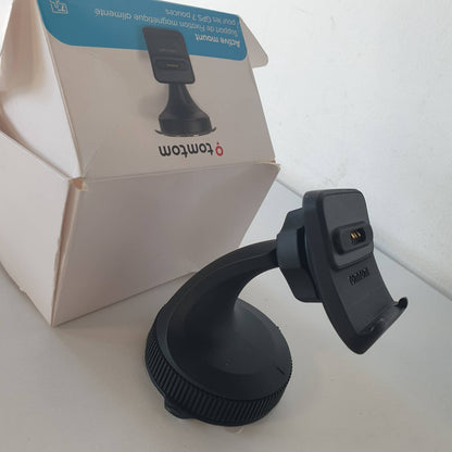 309823 - TomTom - Montim aktiv për xham të përparmë, montim magnetik premium, i pajtueshëm me modele të zgjedhura TomTom me ekran 7 inç dhe portë USB-C