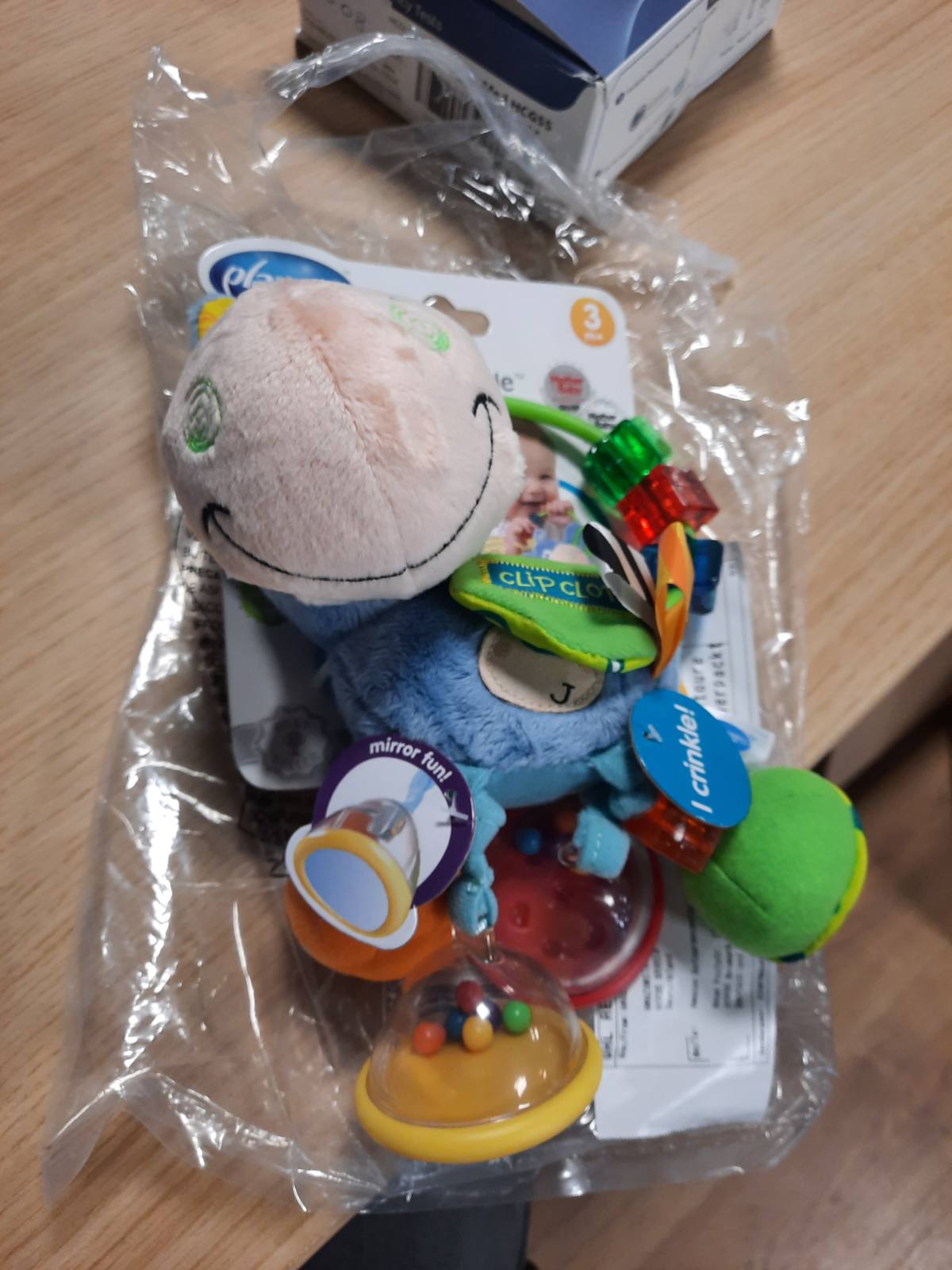 297291 - PLAYGRO Lodër Pelushi me Rrahje - Lodër Kapëse për Foshnje - Lodër Edukative, nga 3 muajsh, pa BPA, Madhësia: 15 x 6 x 20 cm