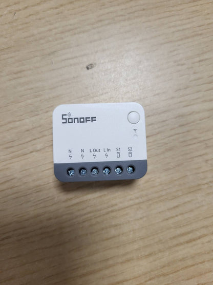 322666 - SONOFF Ndërprerës inteligjent ZBMINIR2, Ndërprerës drite Smart Switch 3.0, Funksionon me Alexa dhe Google Home, Kërkohet qendër, Kërkohet teli neutral