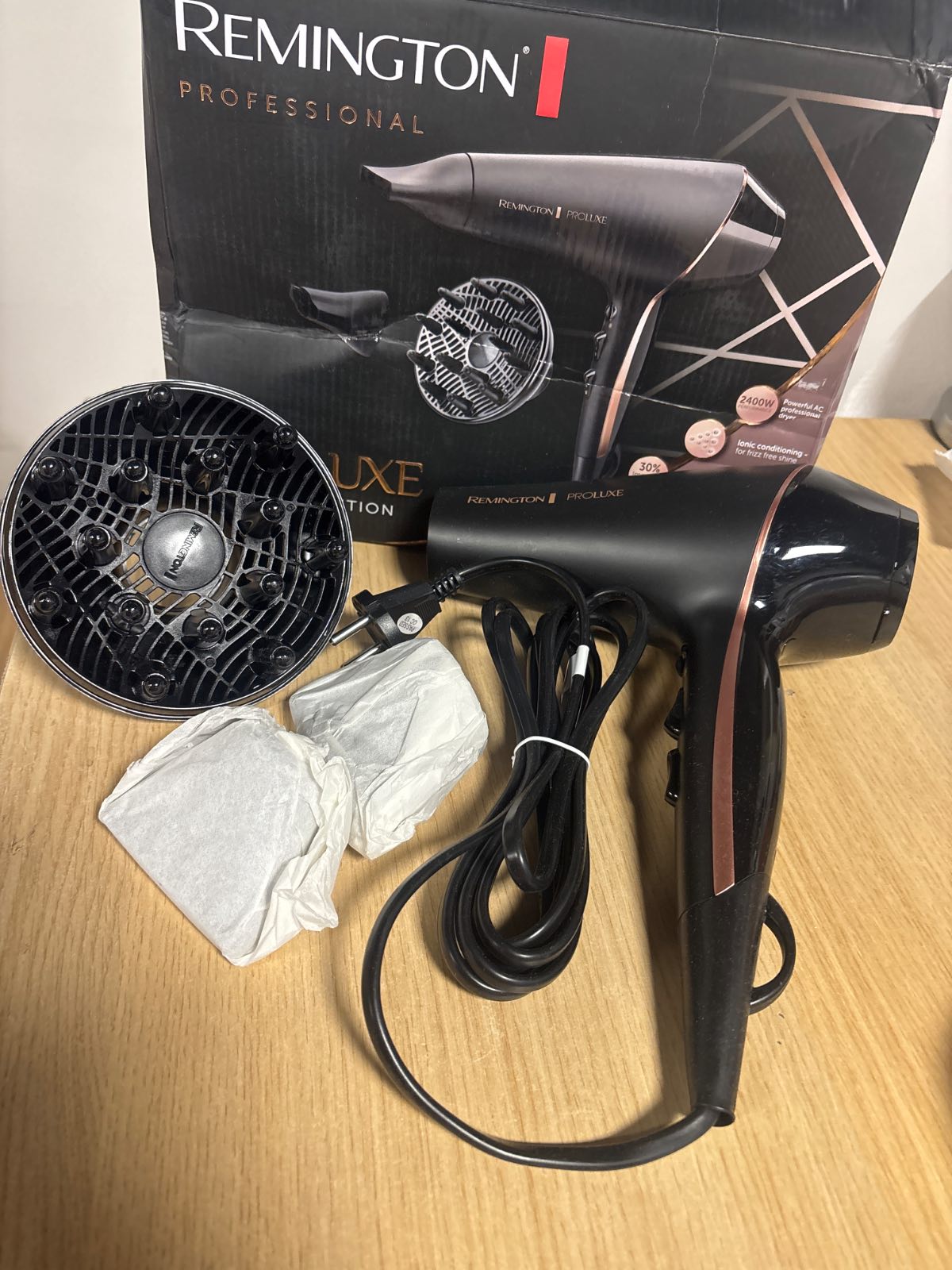 335987 - REMINGTON Tharëse flokësh profesionale 2400W, Teknologjia OPTIheat, 3 aksesorë stilimi, Motor AC, Proluxe Midnight AC9140B
