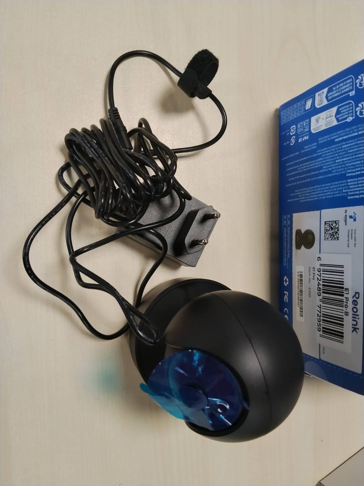 322244 - REOLINK Kamera Mbikëqyrjeje 3K WiFi e Brendshme me Pan dhe Tilt, 5MP IR, Zbulim i të Qarave, Ndjekje Automatike, IP WiFi 2.4/5GHz, E1 Pro e Zezë