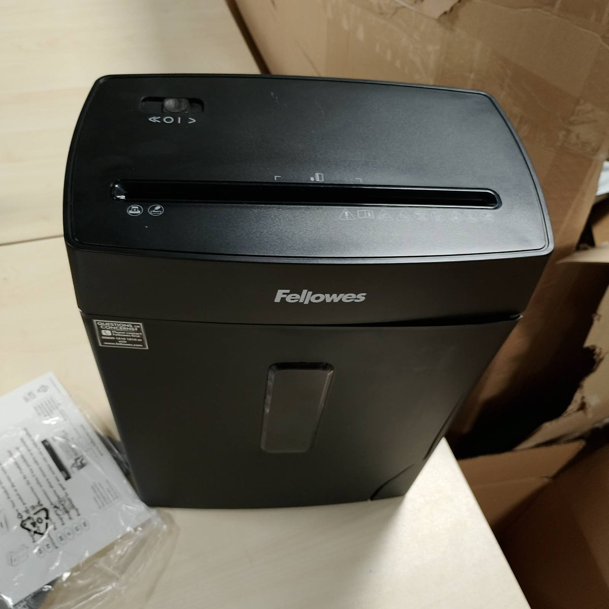305244 - FELLOWES Copëzues letre FS-8C, Kapëse, Kosh 15L, Prerje kryq, 8 fletë, Përdorim personal, E zezë, 5013801