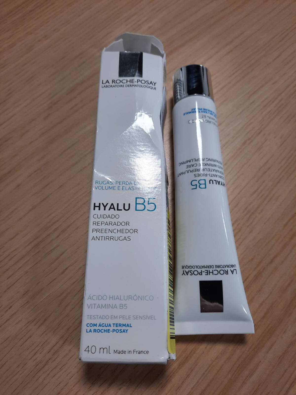 275272 - LA ROCHE POSAY Hyalu B5, Krem Anti-Rrudha për Lëkurë të Ndjeshme, 40 ml, I Pasuruar me Acid Hialuronik, Vitaminë B5 dhe Ujë Termal