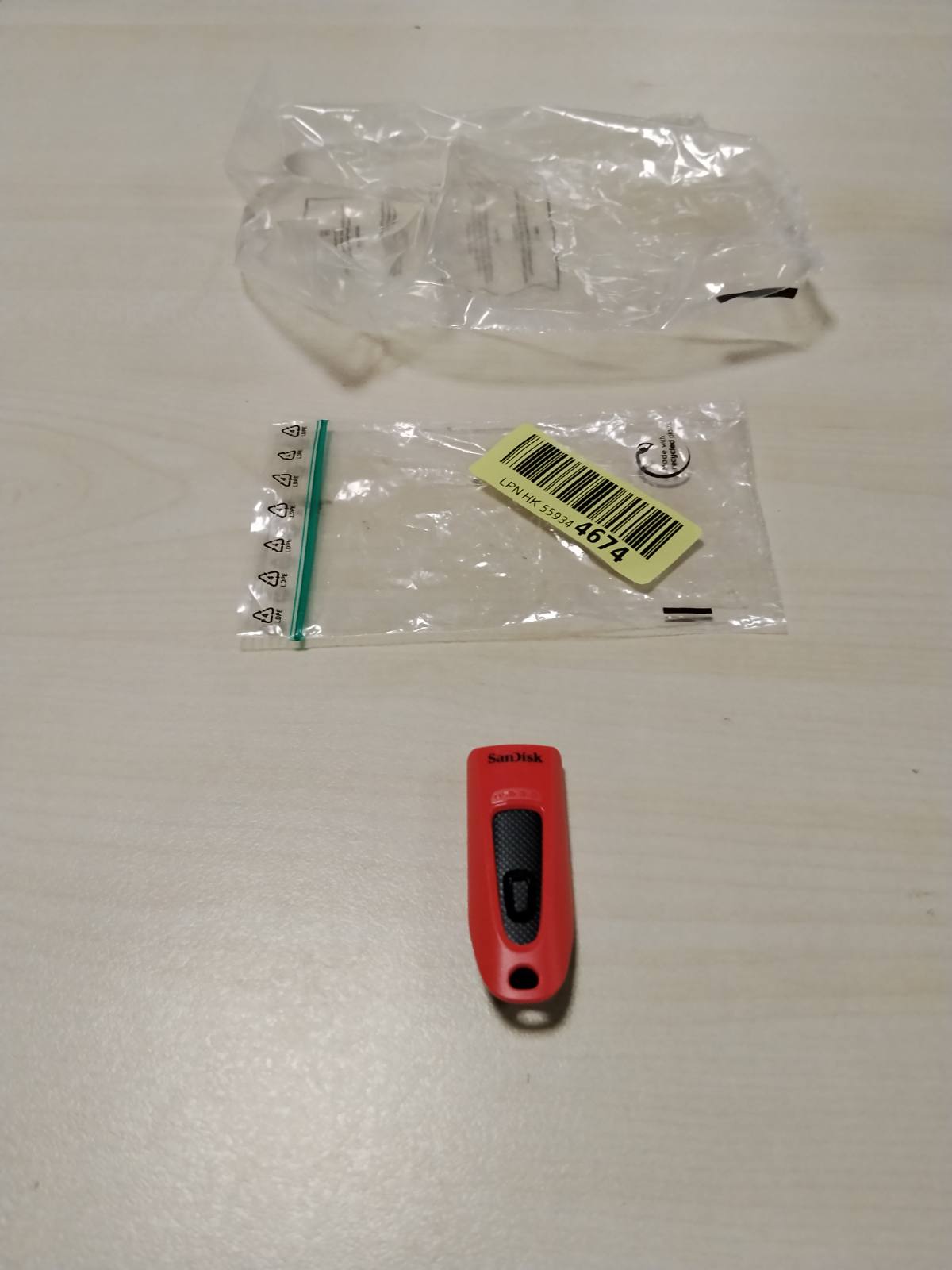310248 - SANDISK Njësia flash USB 3.0 Ultra 32 GB, Softuer SecureAccess, Mbrojtje me fjalëkalim, Shpejtësi transferimi deri në 130 MB/s, Blu/E kuqe