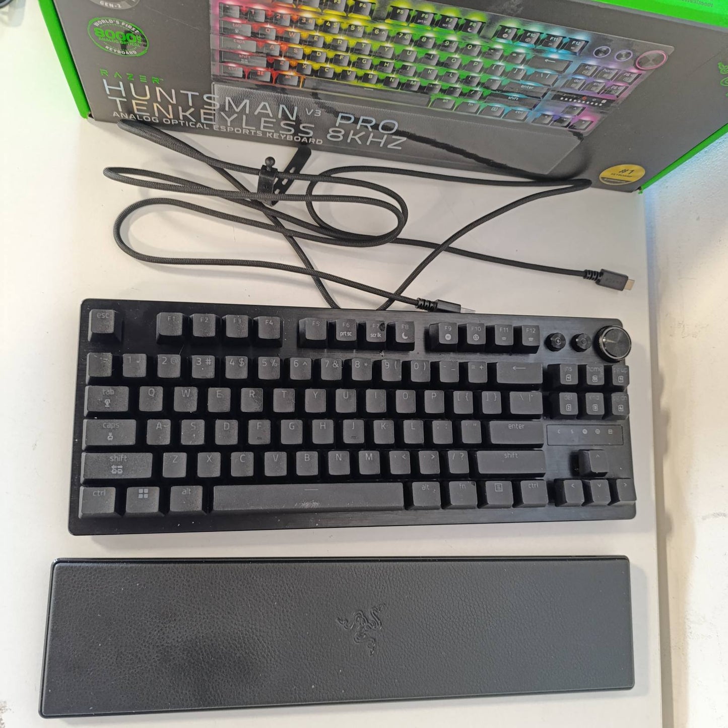 276032 - RAZER Tastierë Huntsman V3 Pro Tenkeyless 8KHz - TKL - HyperPolling 8KHz - Çelësa Optikë Analogë - Diapazoni i Aktivizimit 0.1-4.0 mm - Prekje e Shpejtë - Shkelje e Shpejtë - QWERTY SHBA | E Zezë