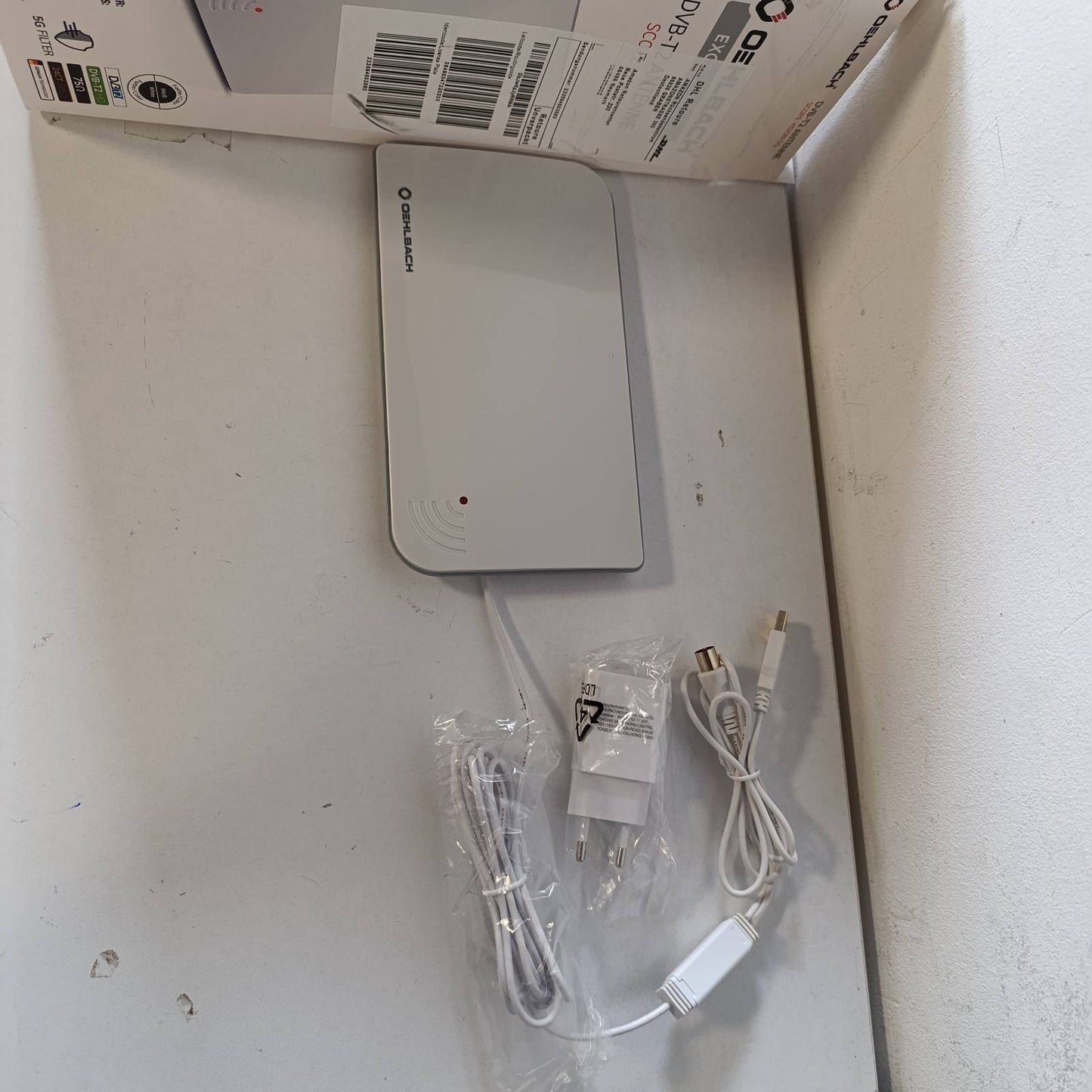 276409 - OEHLBACH Antenë Scope Vision 5G DVB-T2 HD - Antenë Dixhitale e Brendshme - Amplifikator Aktiv DVB-T - me Filtër 5G - E Bardhë