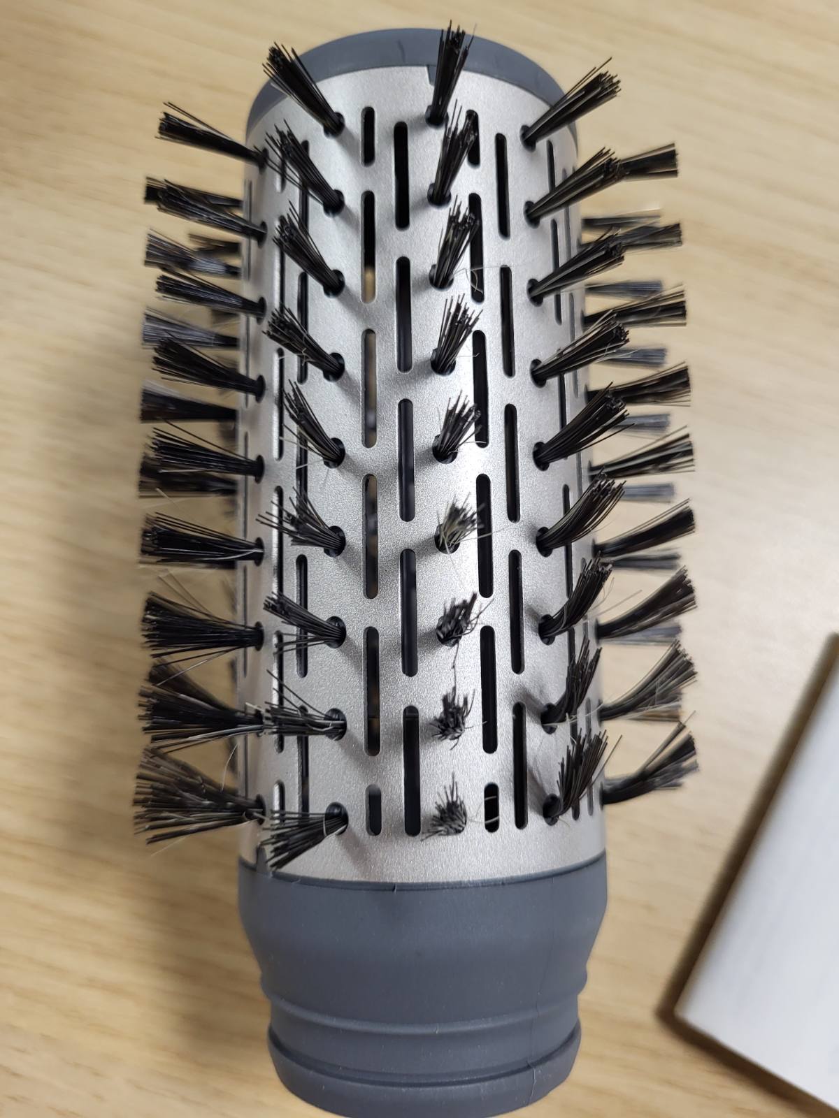 315690 - PHILIPS AirStyler Series 7000: Stilues flokësh me 2 aksesorë (Modeli BHA710/00)