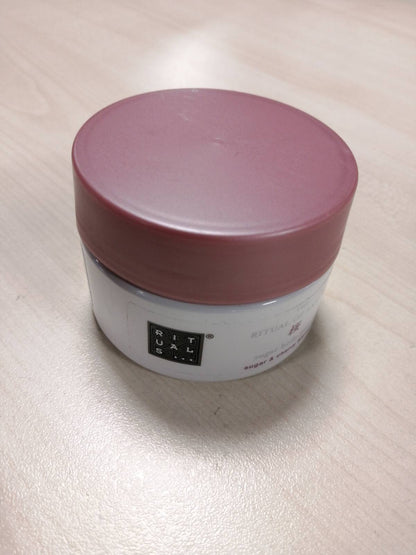 275408 - RITUALS The Ritual of Sakura Skrab për Trupin, 125 g, me sheqer dhe lule qershie