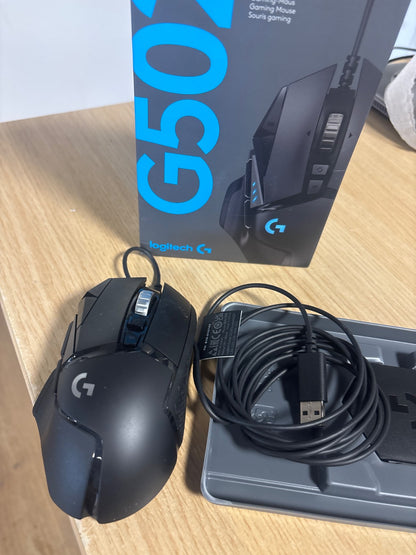 319546 - LOGITECH Maus lojërash G502 HERO, sensor optik HERO 25K DPI, ndriçim RGB, rregullim peshe, 11 butona të programueshëm, profile lojërash të personalizueshme, PC/Mac - i zi