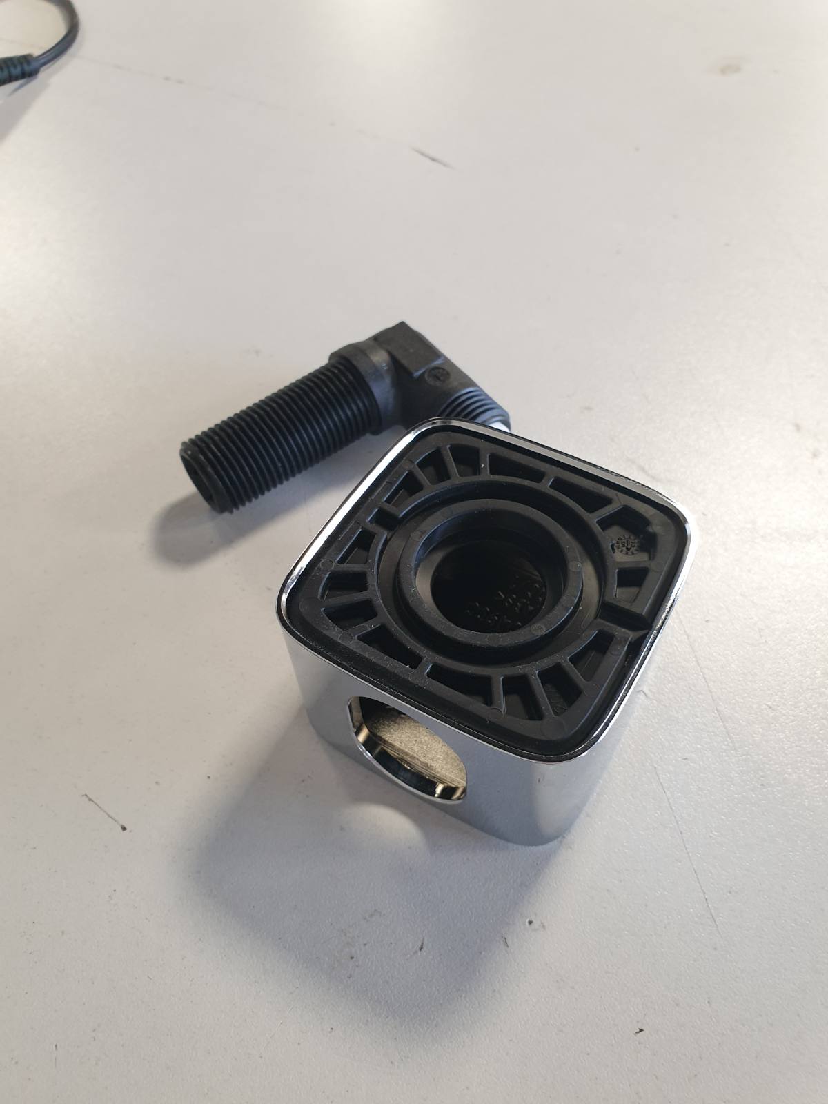 288824 - LIDHËS TUBI HANSGROHE FIXFIT ME PARANDALUES TË RRJEDHJES, KROM, I VOGËL, 1.00