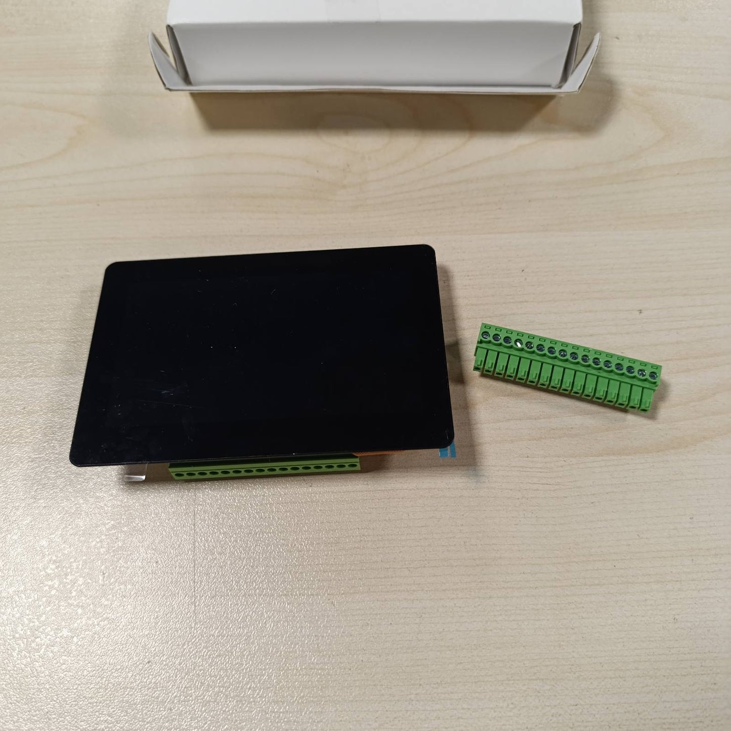 273058 - Waveshare ESP32-S3 Pllakë Zhvillimore, Ekrani Kapacitiv 4.3 inç, 800×480, Procesor 32Bit LX7 2-Bërthama, 240MHz, Mbështet WiFi, me Antenë