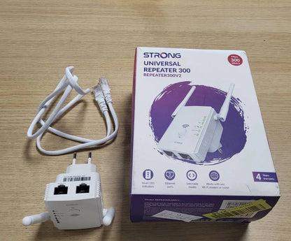 273677 - STRONG WLAN Repeater 300 v2 - Amplifikator WLAN deri në 300 Mbps, instalim plug & play, i bardhë