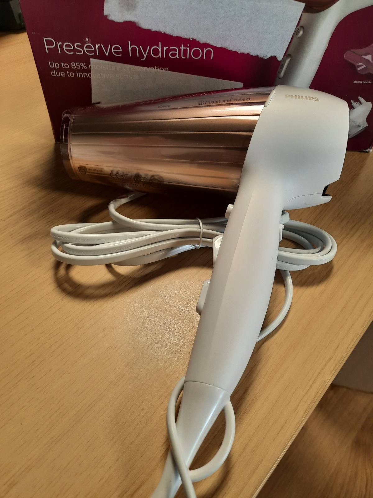 320937 - PHILIPS Tharëse flokësh HP8280/00, 2300W, Funksion Jonizimi, 6 Cilësime Nxehtësie dhe Shpejtësie, përfshirë Difuzues dhe Grykë Stilimi