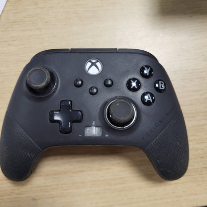 308681 - FUSION Kontrolluesi me Tel Pro 4 për Xbox Series X|S, i licencuar zyrtarisht, funksionon me Xbox One dhe Windows 10/11