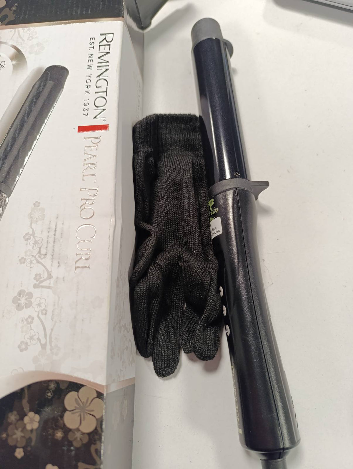 301953 - REMINGTON Kaçurrelë flokësh Ionic 32 mm Qeramike me Perla, Diapazoni i temperaturës 130-210°C, Ngrohje e shpejtë, CI9533