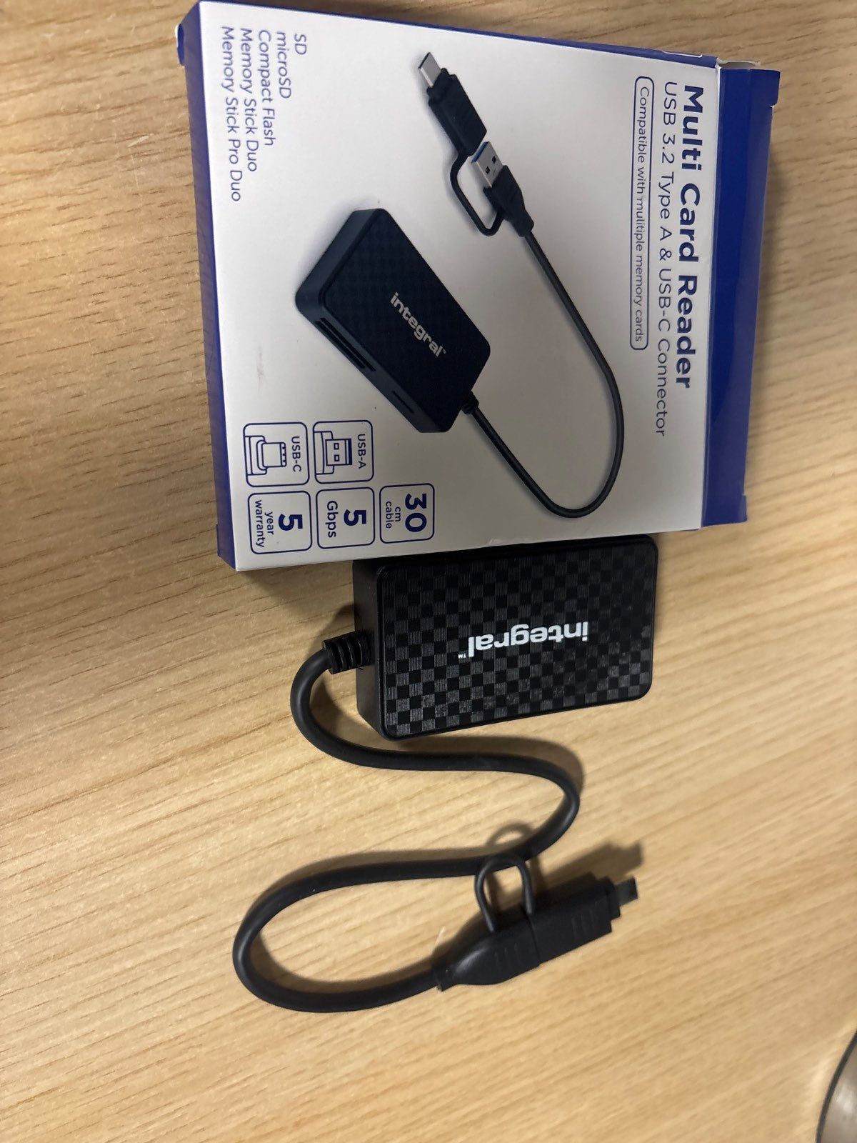 296380 - LEXUES I INTEGRUAR I KARTAVE TË MEMORY 4-NË-1, ADAPTOR USB 3.0 DHE USB C PËR MICROSD, SD, COMPACT FLASH, MS DUO/PRO - PËR IPHONE 15/16 PLUS/PRO MAX, MACBOOK AIR, IPAD, PC, LAPTOP, TABLET, SMARTPHONE