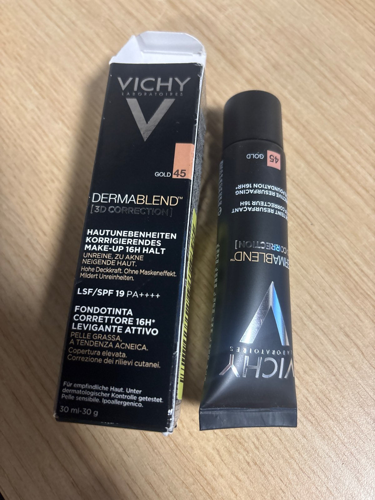 289828 - VICHY Dermablend 3D Korrigjim, Fondatinë për lëkurë me njolla dhe të prirur ndaj akneve, Nuanca: 45 e artë, 30 ml