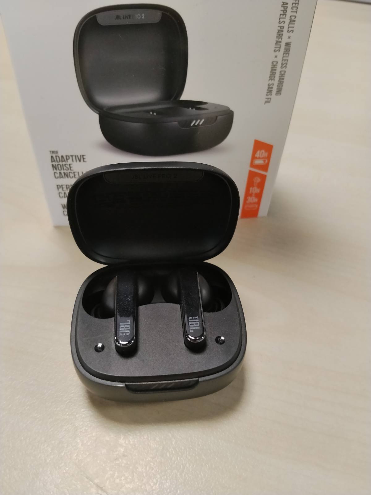 305049 - JBL KUFJE LIVE PRO 2 TWS - Kufje pa tel, të papërshkueshme nga uji, anulim zhurmash, deri në 40 orë dëgjim, ngjyrë e zezë