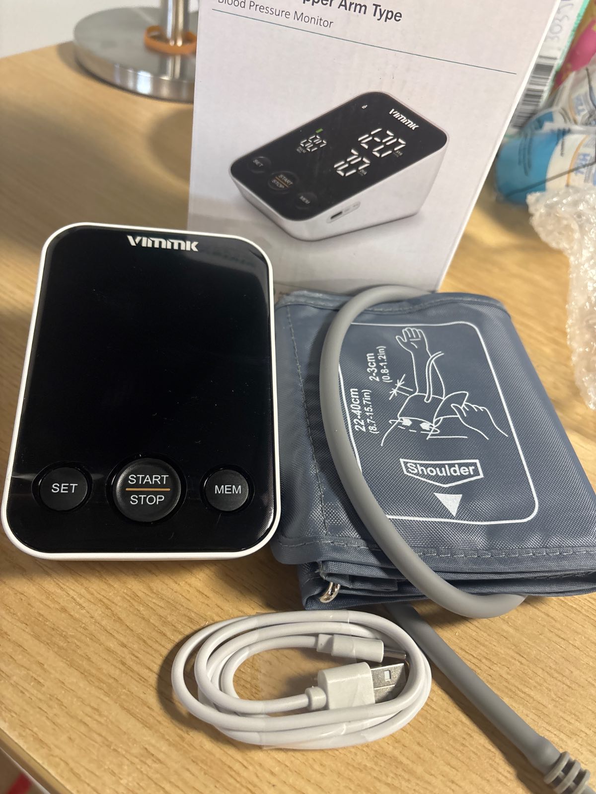 303214 - VIMMK Monitor dixhital i presionit të gjakut për krahun e sipërm, ekran LED, 2 x 120 cilësime memorie, mansheta 22-40 cm