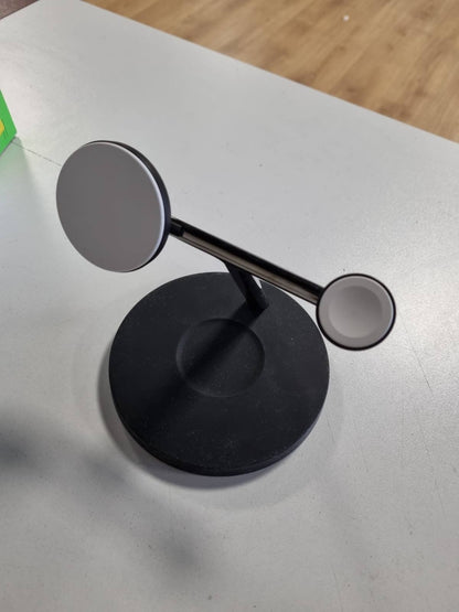 308743 - BELKIN Karikues pa tel BoostCharge Pro 3-në-1 Qi2, i pajtueshëm me MagSafe, Stacion karikimi induktiv për Apple iPhone 17, Air, 16, Pixelsnap, Apple Watch, AirPods, përfshirë adaptorin e energjisë - i zi
