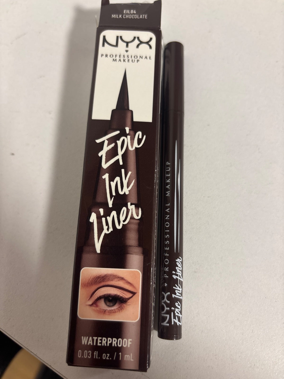 321840 - NYX Professional Makeup Eyeliner Liquide Â Pointe Feutre Epic Ink Liner, i papërshkueshëm nga uji, Formulë vegane, Teinte: Çokollatë me qumësht