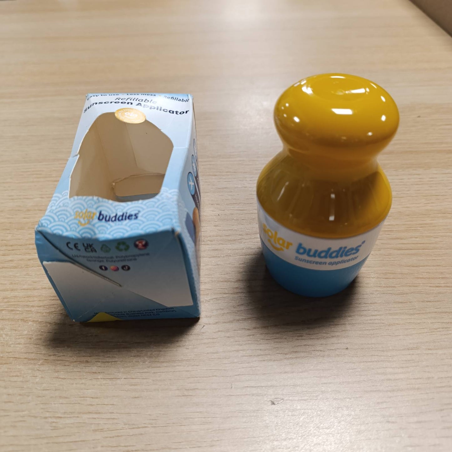 290399 - SOLAR BUDDIES Aplikues për krem kundër diellit - Blu e vetme - Aplikues sfungjeri roll-on i rimbushshëm, kapacitet 100 ml