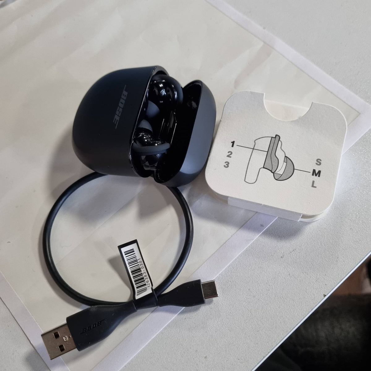 309418 - BOSE Kufje Bluetooth pa tel QuietComfort Ultra, mbi vesh, anulim zhurme, tingull rrethues, ngjyrë të zeza