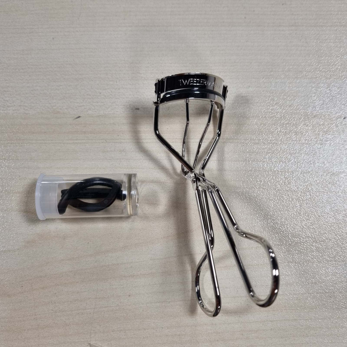 303417 - WIMPERNZANGE KLASIKE ME PISKATORE