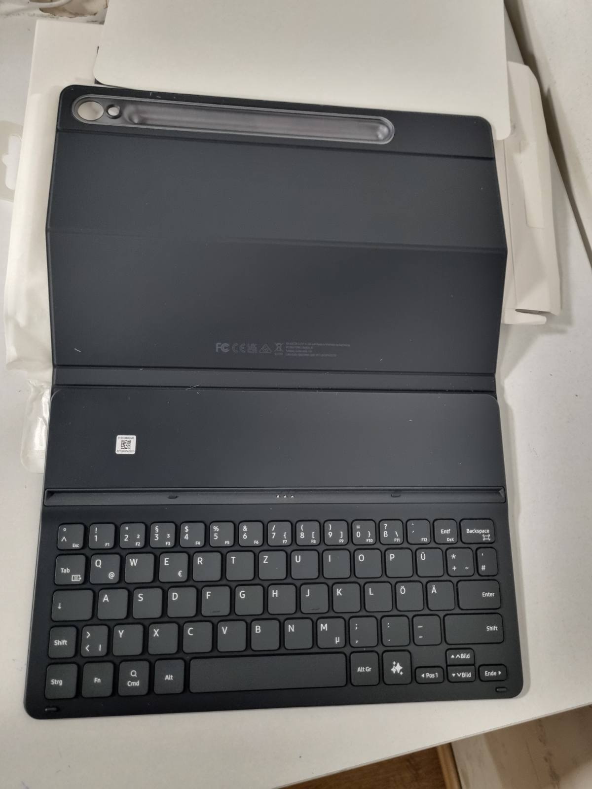 308670 - SAMSUNG Tastierë e hollë me kapak libri EF-DX720 për Galaxy Tab S10 Lite FE S9, QWERTY, vend për S Pen, e zezë